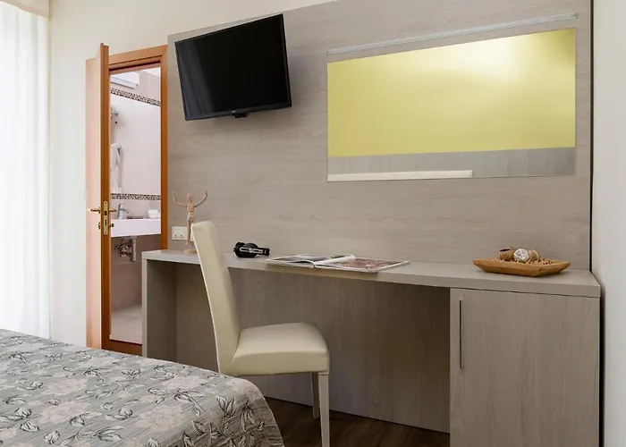 Rondinella E Viola Hotel Rimini