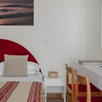 Otel Rondinella E Viola Rimini
