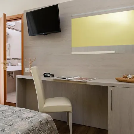 Rondinella E Viola Hotel Rimini