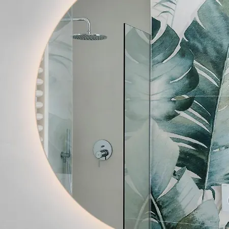 Rondinella E Viola 3* Rimini