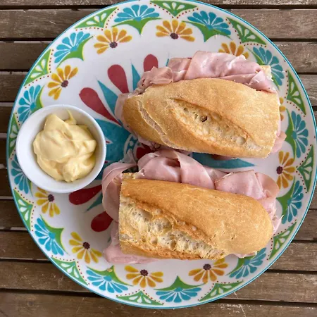 Rondinella E Viola 3* Rimini