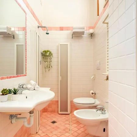 Hotel Rondinella E Viola 3*