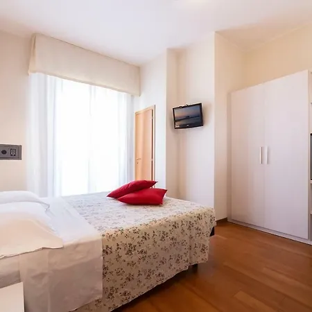 Rondinella E Viola 3*