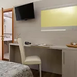 Rondinella E Viola מלון רימיני