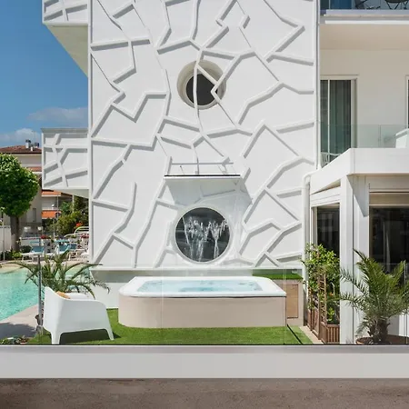 Hotel Rondinella E Viola 3*