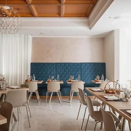 Rondinella E Viola 3* Rímini