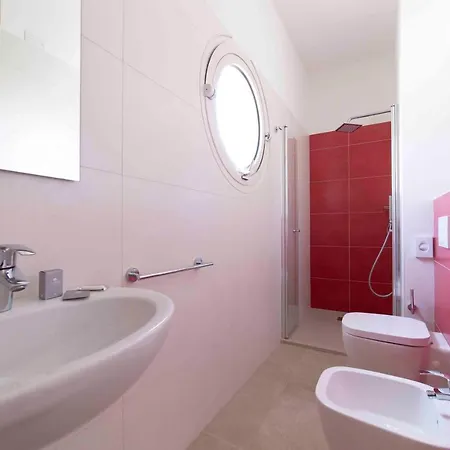 Rondinella E Viola 3* Rímini