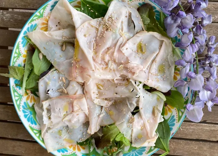 荣迪内拉维奥拉酒店 酒店 里米尼