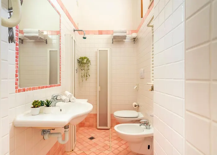 酒店 荣迪内拉维奥拉酒店 3*