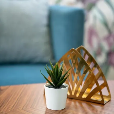 Rondinella E Viola Otel