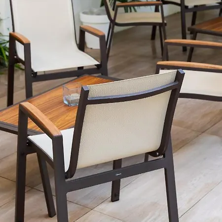 Otel Rondinella E Viola 3*