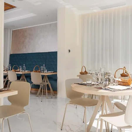 Otel Rondinella E Viola