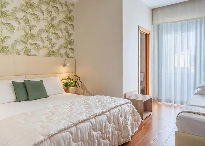 Rondinella E Viola Римини